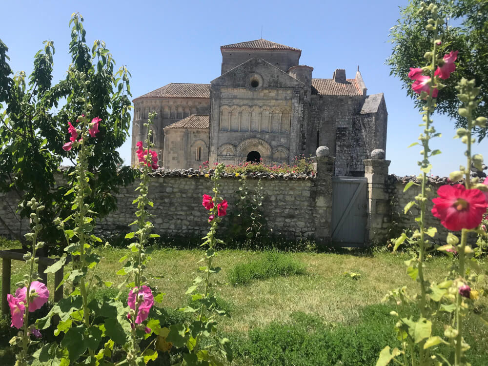 Eglise vue du Presbytère-Association des amis de Talmont